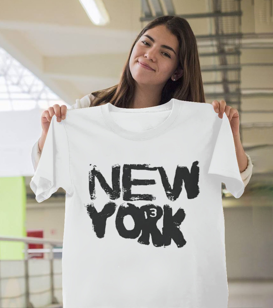 New York The Miniature Wife Lulu 13 T-Shirt