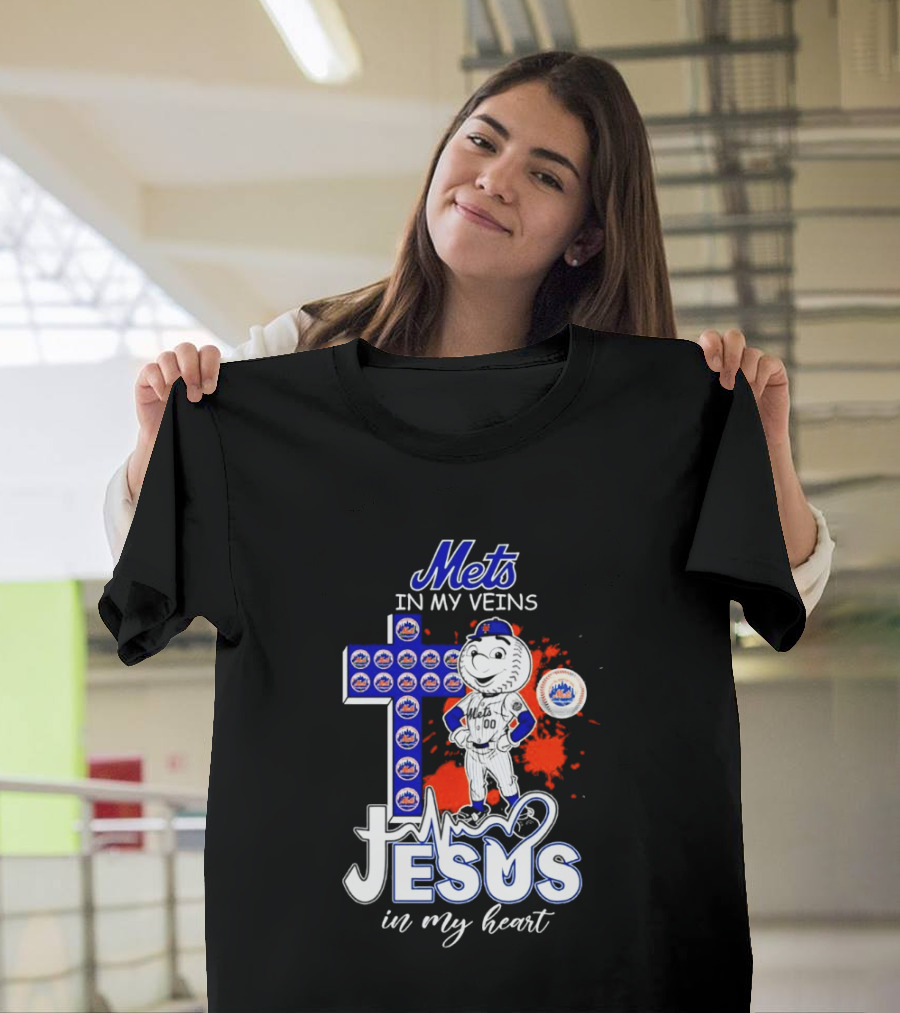 Mets In My Veins Jesus In My Heart Cross And Baseball T-Shirt