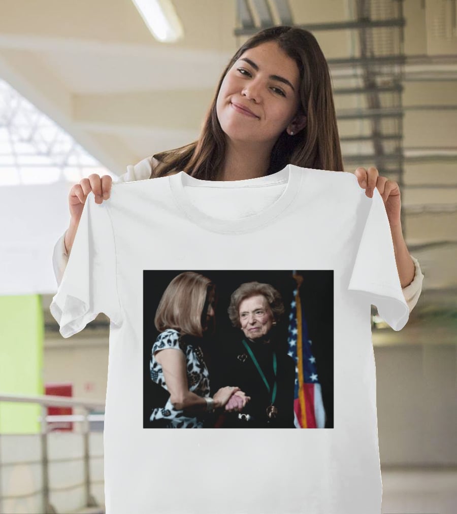 Doris Fisher Co Founder Of The Gap Remembering Legacy And Contributions T-Shirt