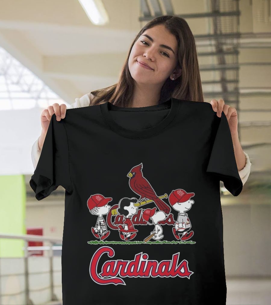 St. Louis Cardinals Peanuts Snoopy Charlie Brown Lucy Baseball T-Shirt