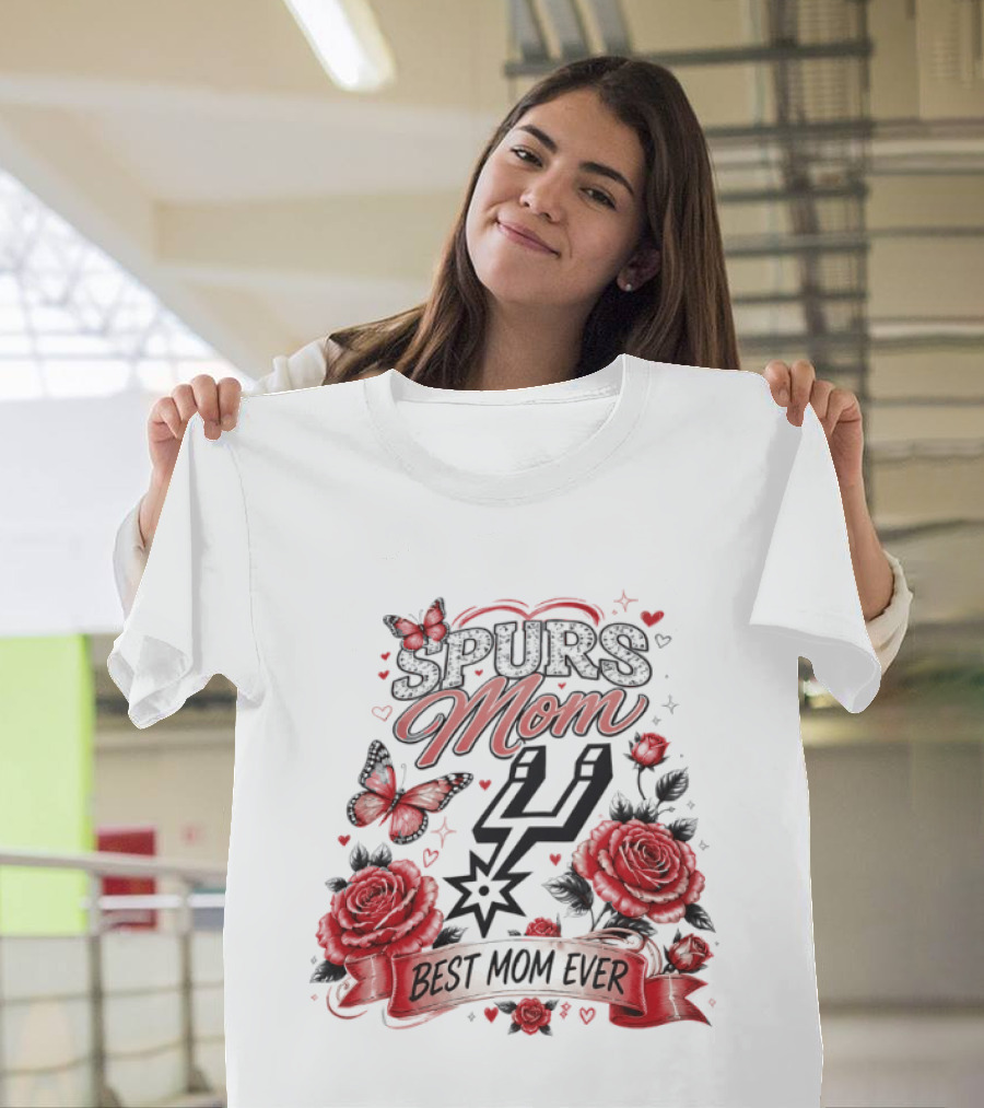 San Antonio Spurs Mom Best Mom Ever Mother's Day Flowers And Butterfly T-Shirt