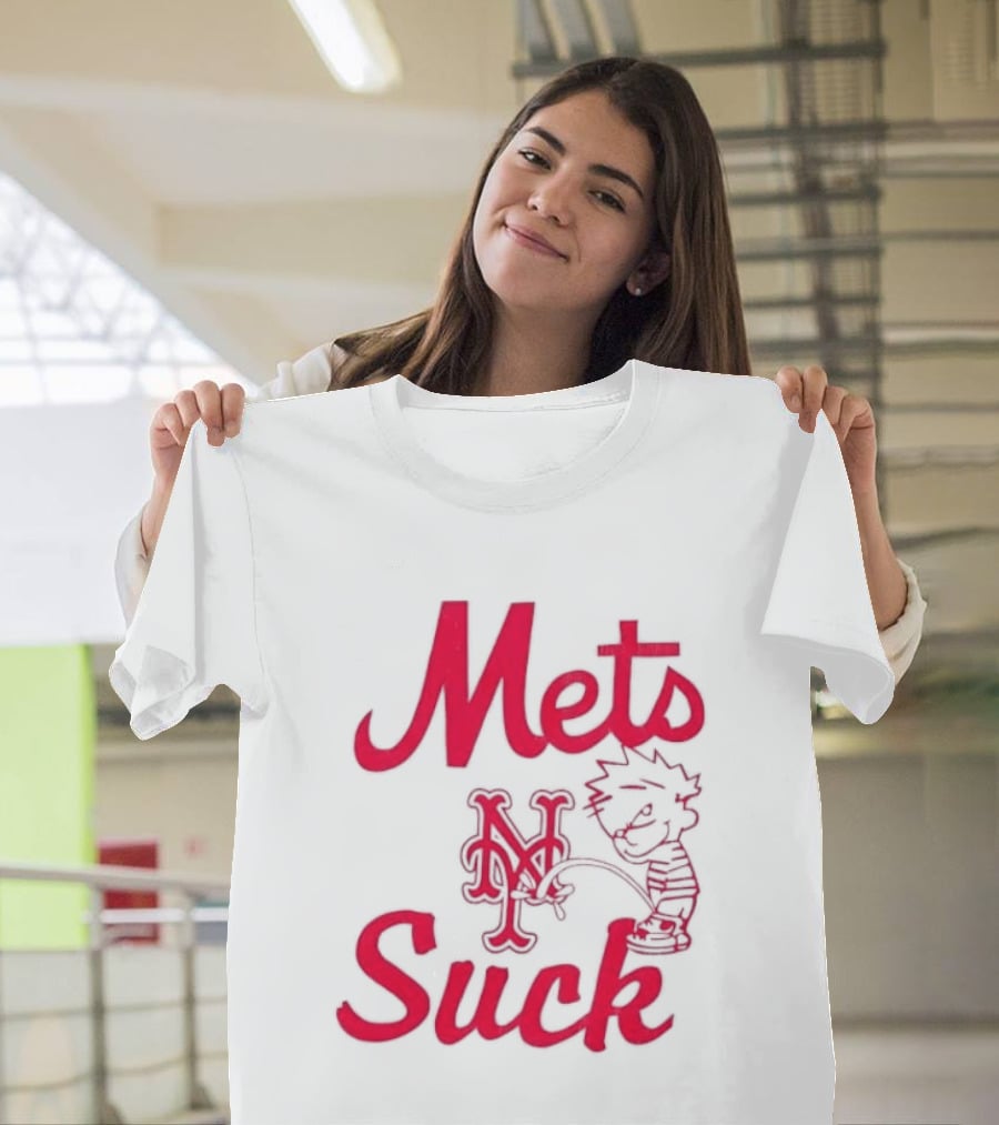 Mets Suck Peeing New York Baseball Fan Humor T-Shirt
