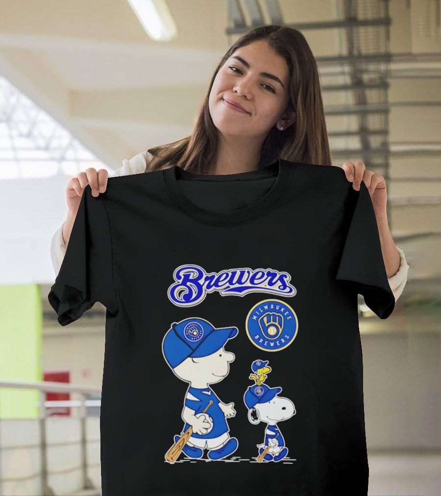 Brewers Charlie Brown Snoopy Woodstock Milwaukee Brewers T-Shirt