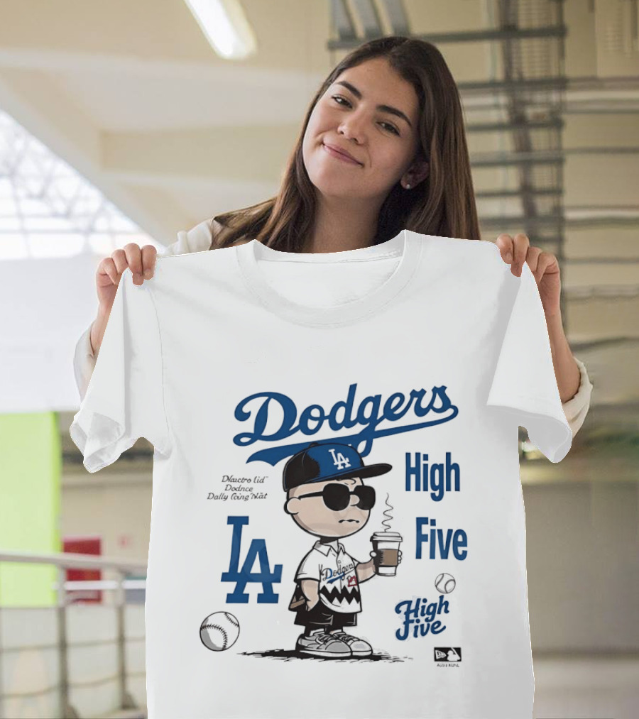 Los Angeles Dodgers High Five With Charlie Brown Coffee Style And LA Baseball Vibes T-Shirt