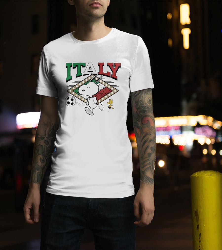 Italy Snoopy Woodstock Peanuts Soccer Team T-Shirt
