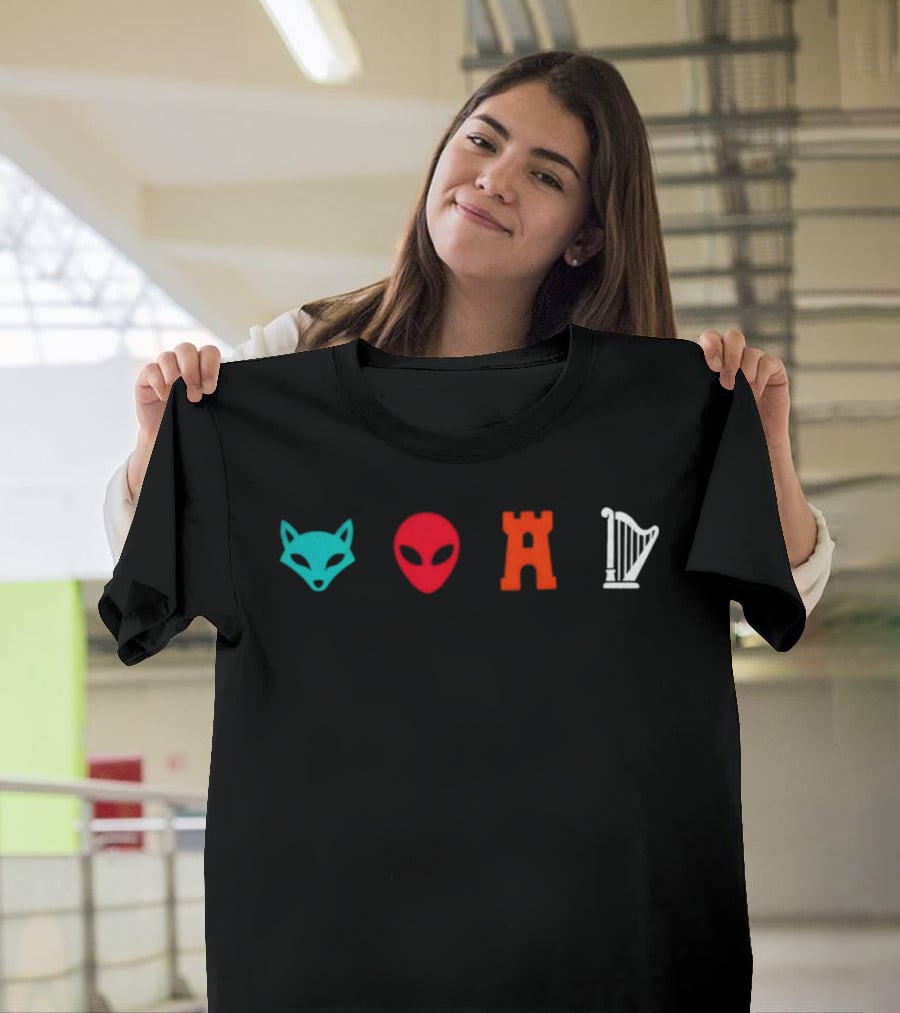 San Antonio Spurs Basketball Fox Alien Castle Harper T-Shirt