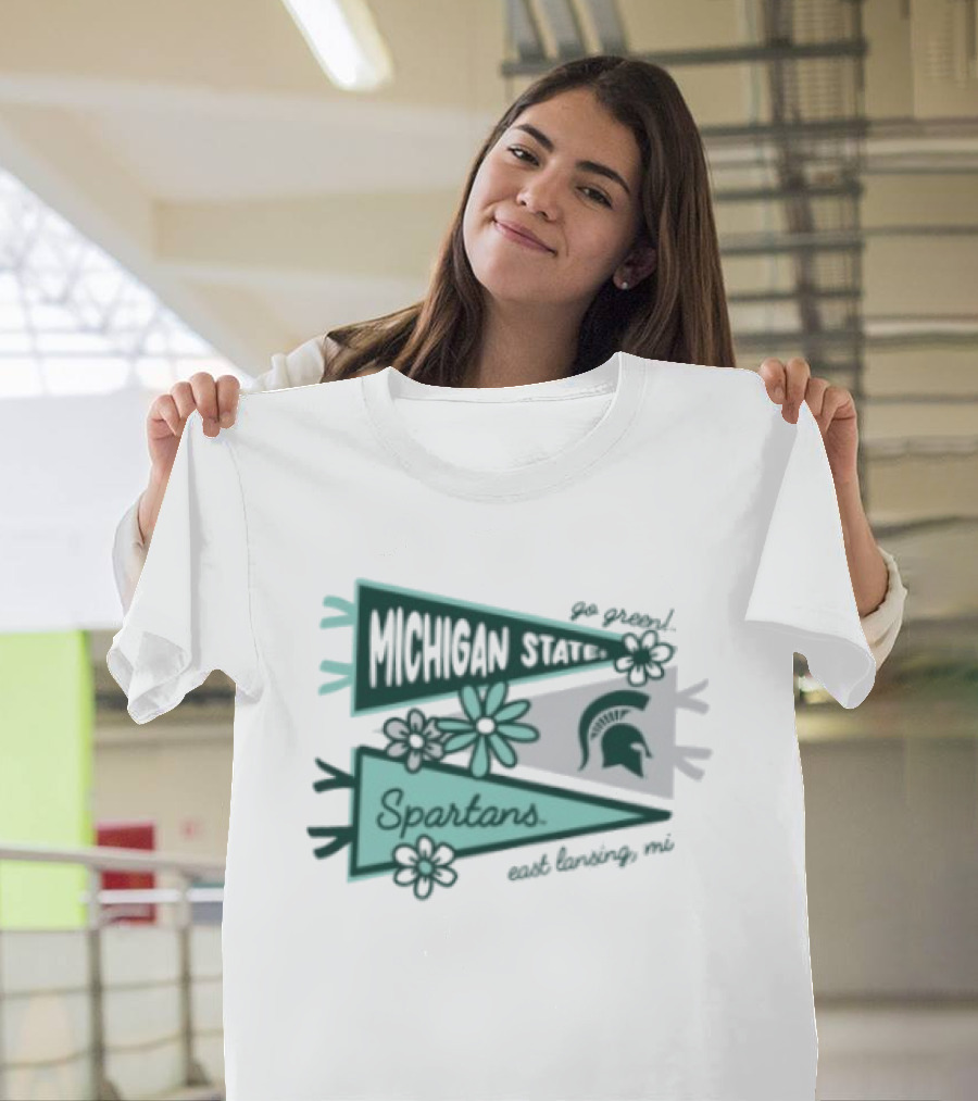 Michigan State Spartans Pennant East Lansing MI Flowers T-Shirt