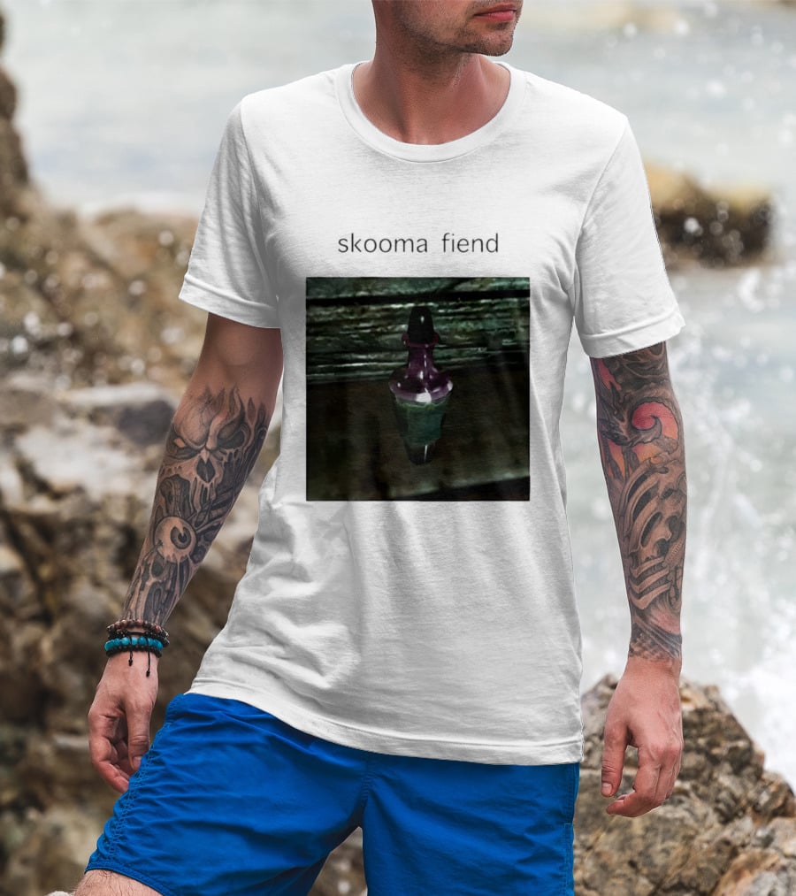 Skooma Fiend Skyrim Potion Character Reference T-Shirt