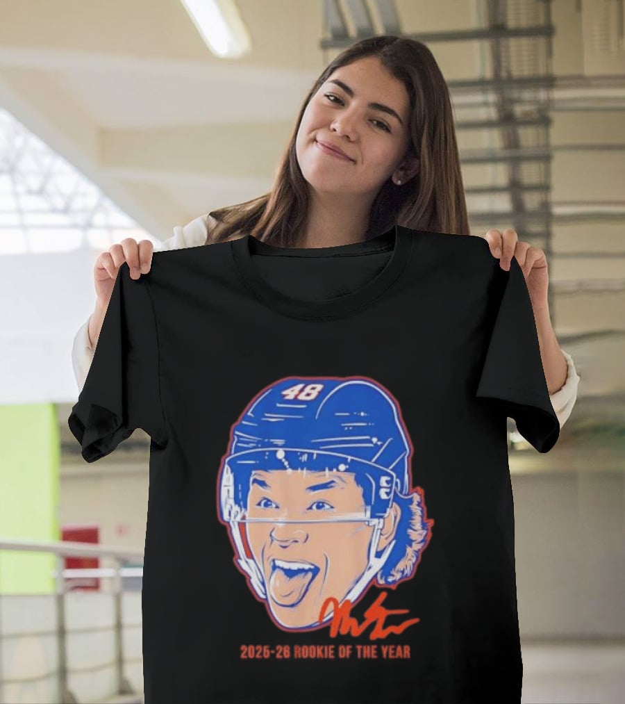 Matthew Schaefer Islanders ROTY 2025 26 Swag Helmet 48 Signature T-Shirt