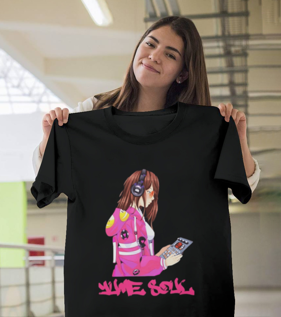 Yume Soul Anime Girl With Headphones And Game Controller T-Shirt