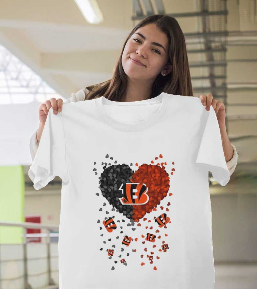 Cincinnati Bengals Heart 2026 Football Fan Love Collection T-Shirt