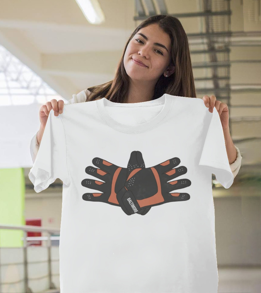 Baltimore Orioles Flapping Wings Baseball Gloves T-Shirt