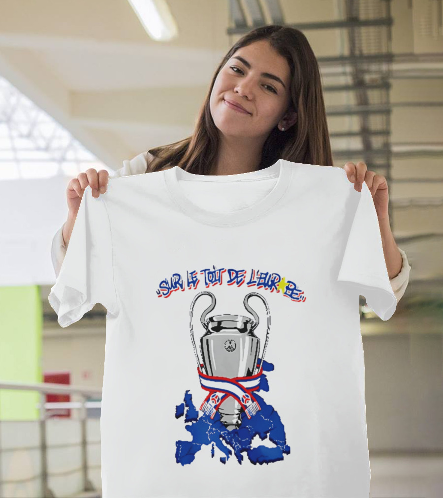 Paris Saint Germain Sur Le Toit De L'Europe 2026 Trophy T-Shirt