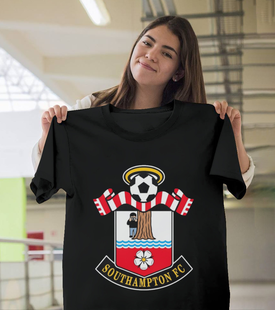 Southampton FC Crest Meme Tree Photographer Football T-Shirt