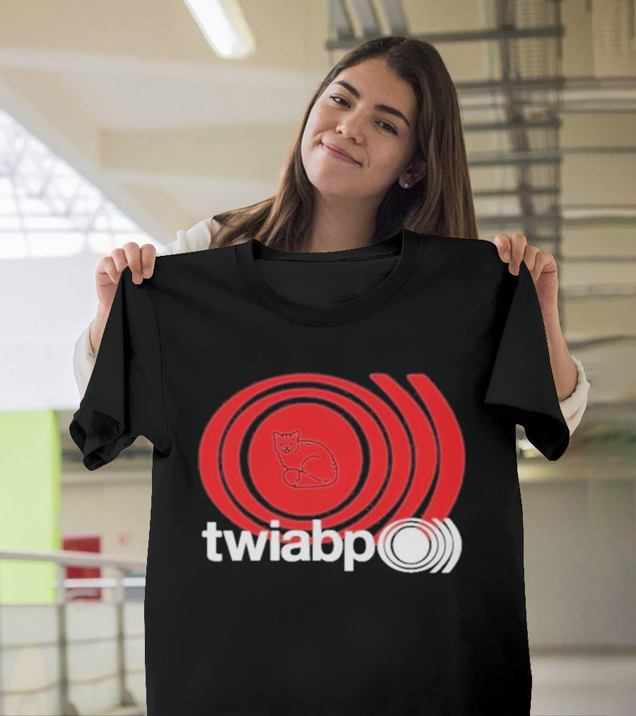 Twiabp Sunn Rip Cat In Red Concentric Circle T-Shirt