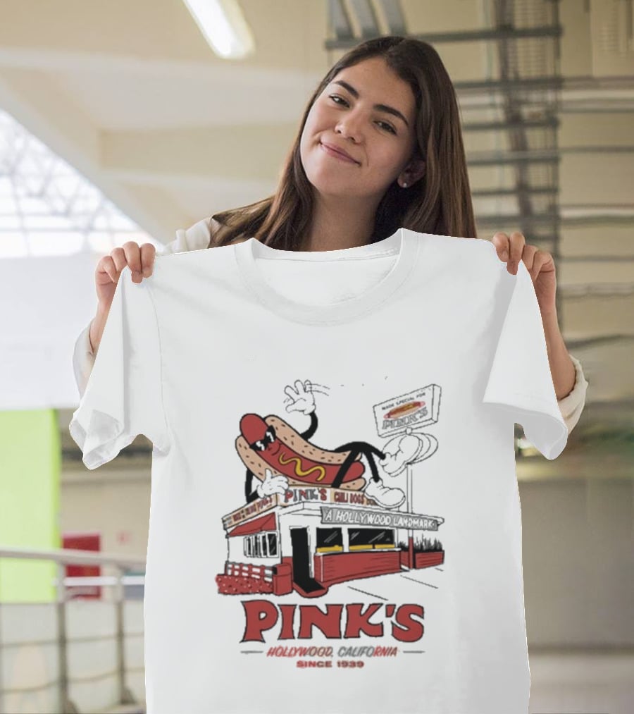 Pink's Hollywood Hot Dogs Established 1939 Iconic Street Scene T-Shirt