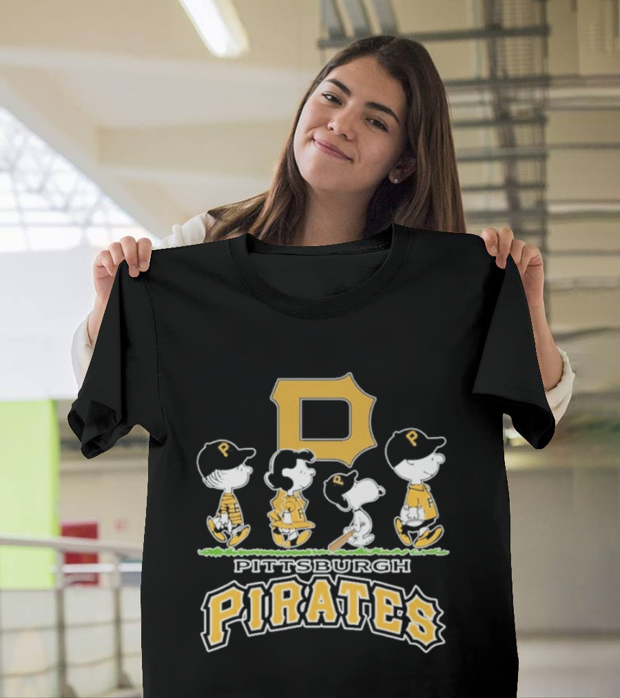 Pittsburgh Pirates Peanuts Walking Characters Collaboration Season 2026 T-Shirt