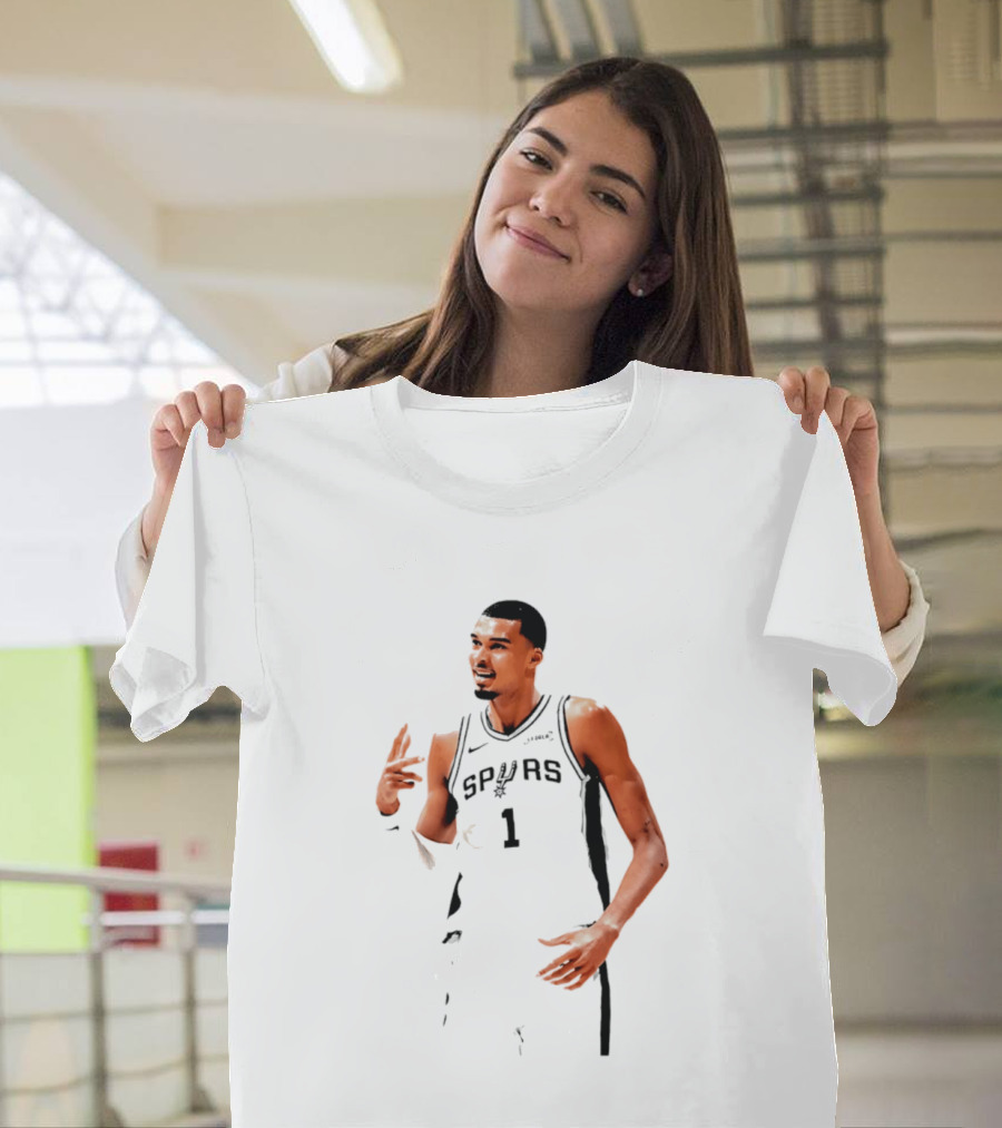 Victor Wembanyama Spurs Number 1 Rock Hand Gesture T-Shirt
