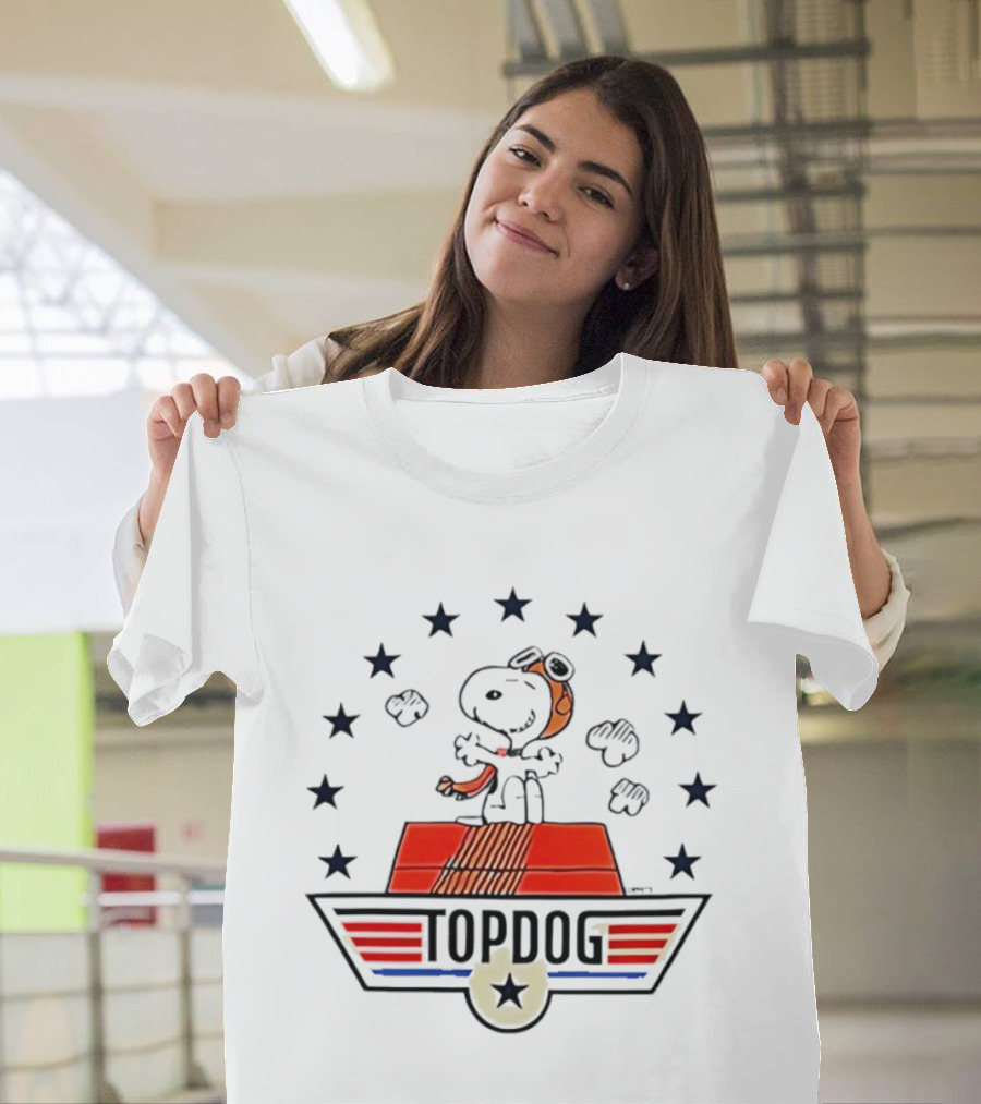 Snoopy Top Dog Stars Aviator Scarf And Goggles T-Shirt