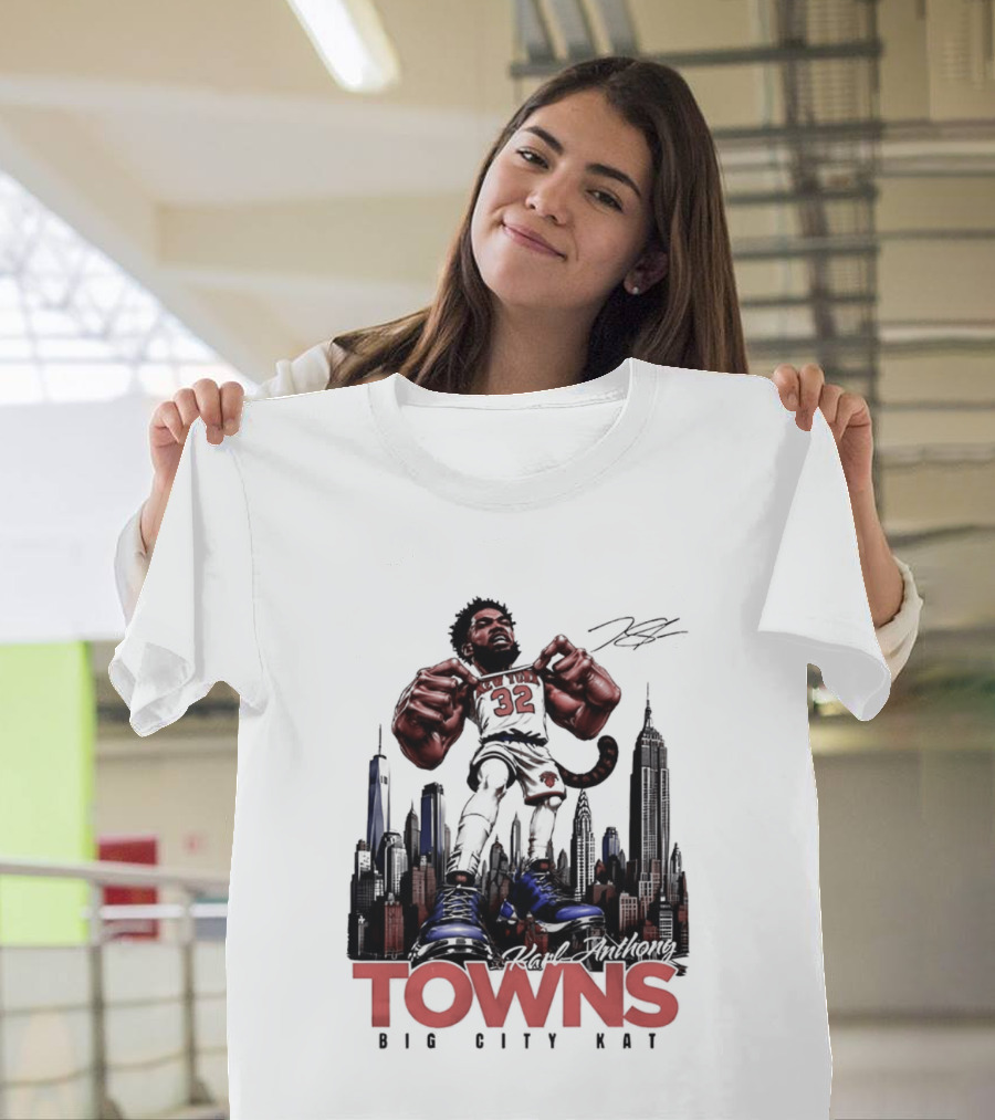 Karl Anthony Towns 32 Big City Kat NYC Skyline T-Shirt