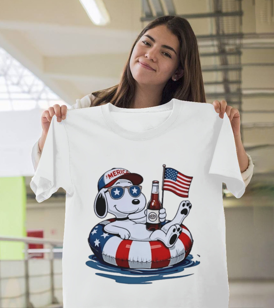 Snoopy Patriotic American Flag Beer Floaty Relaxing T-Shirt