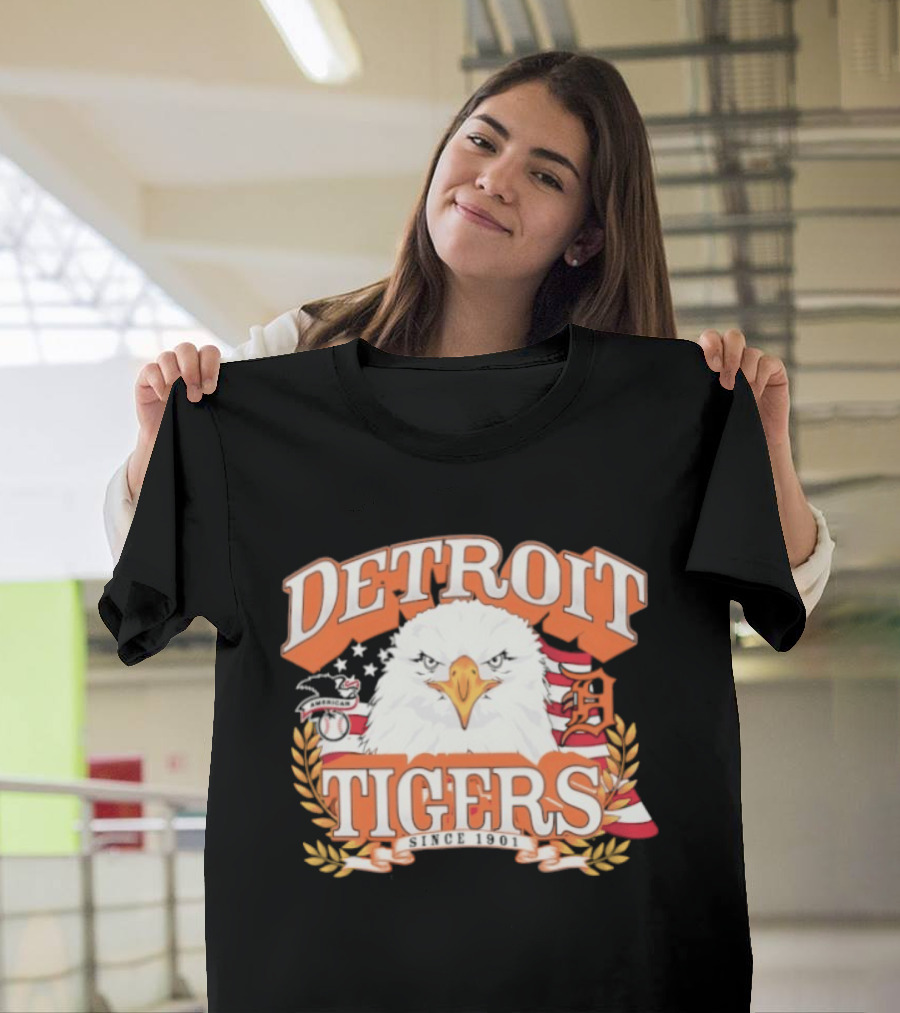 Detroit Tigers Eagle Emblem With American Flag And Stars T-Shirt