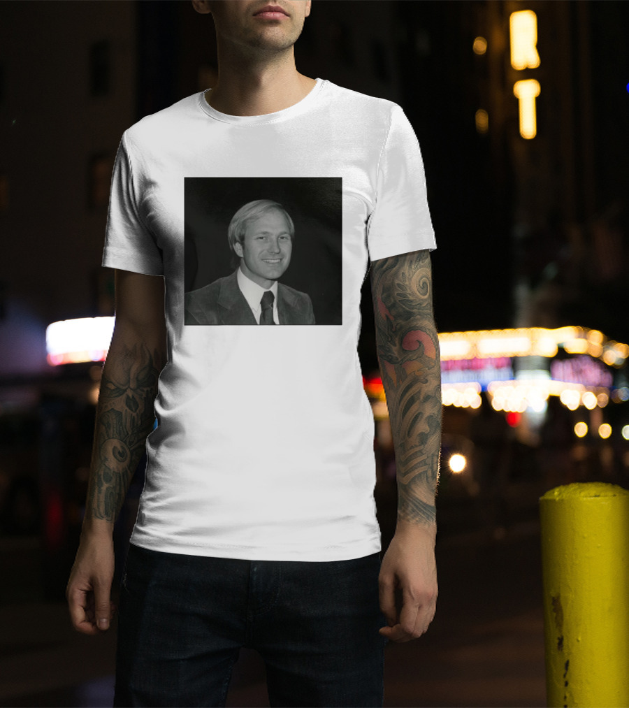 Larry King Ex Husband Of Billie Jean King Women's Pro Tennis Growth 81 T-Shirt