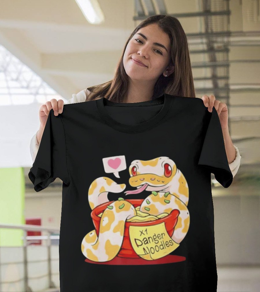 Snake Love X1 Danger Noodles Cartoon Cute Snake With Heart Speech Bubble T-Shirt