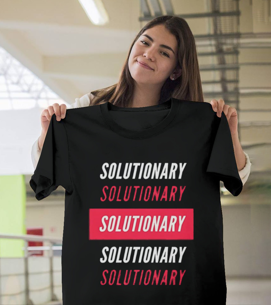SOLUTIONARY Bold Text Print T-Shirt