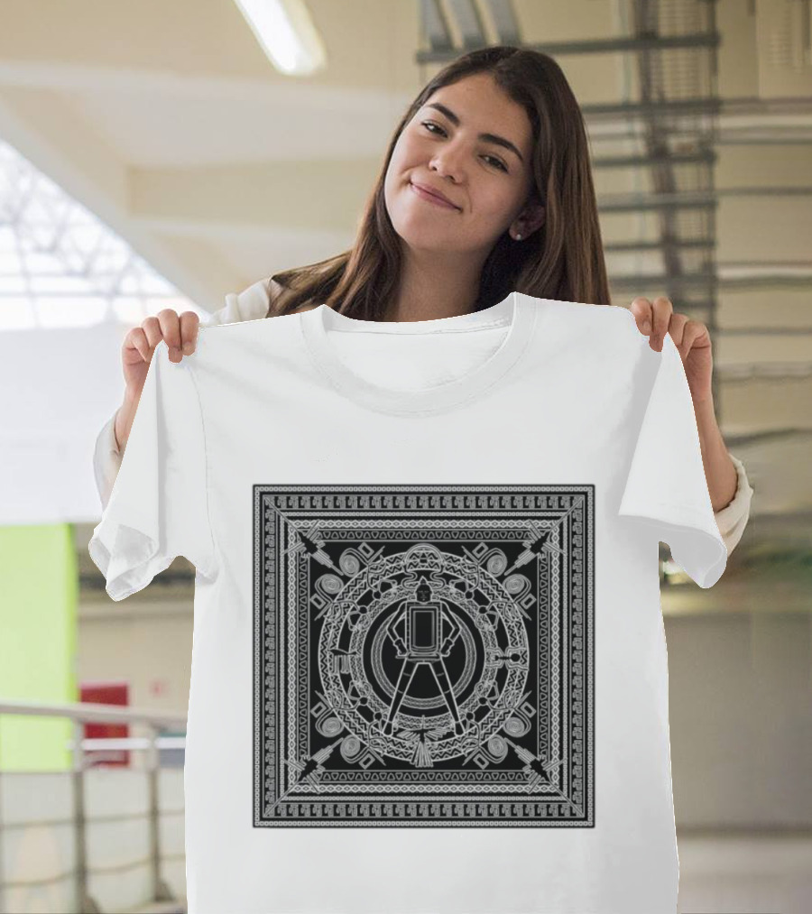 Aztec God Warrior Mesoamerican Calendar Stone Symbols Ancient Mexico Mythology T-Shirt
