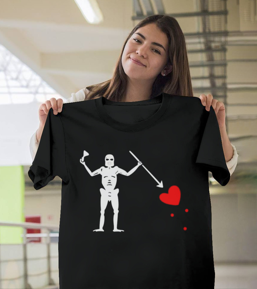 Skeleton With Spear And Heart Symbol Edward Blackbeard Teach T-Shirt