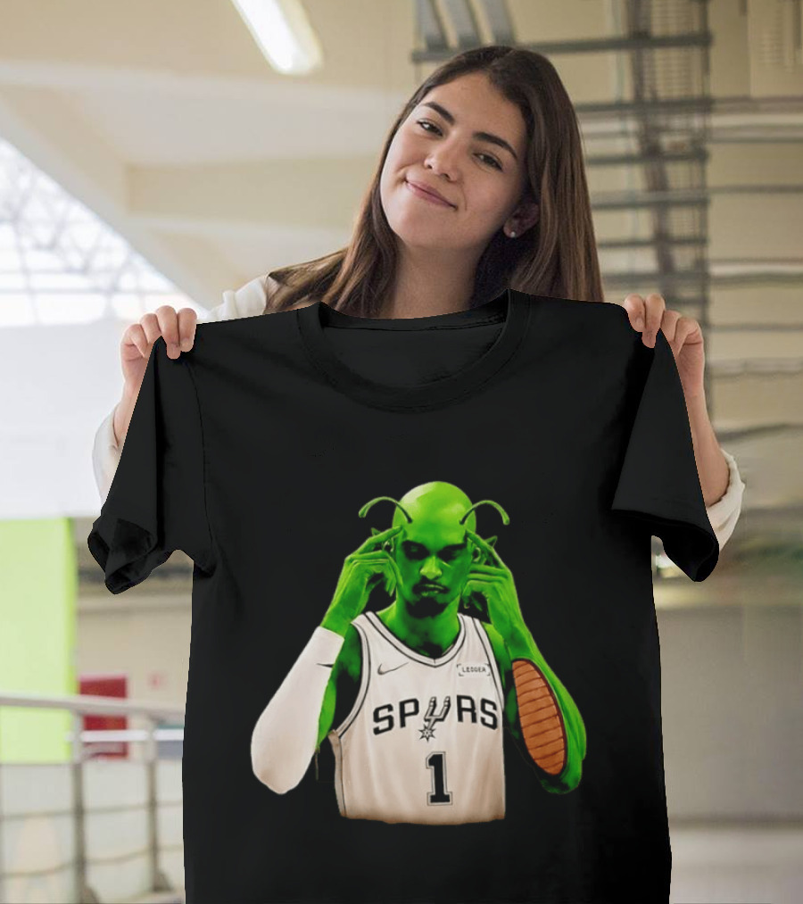 Keldon Johnson Piccolo Crossover San Antonio Spurs NBA 1 Ledger T-Shirt