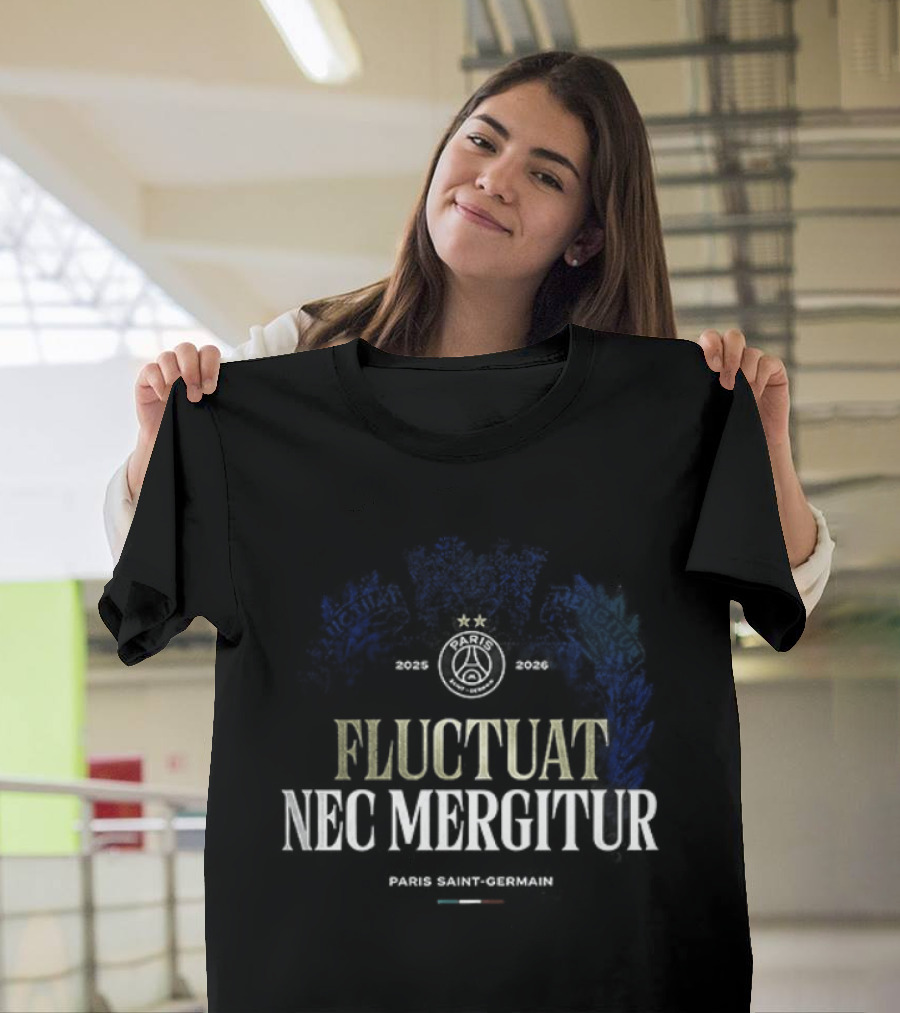 Paris Saint Germain 2025 2026 Fluctuat Nec Mergitur Badge Blue Brushstroke T-Shirt