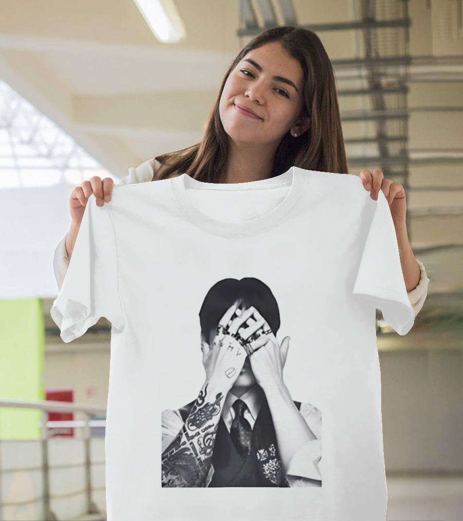 Jungkook BTS Tattoo Hands Rings Black And White Aesthetic T-Shirt