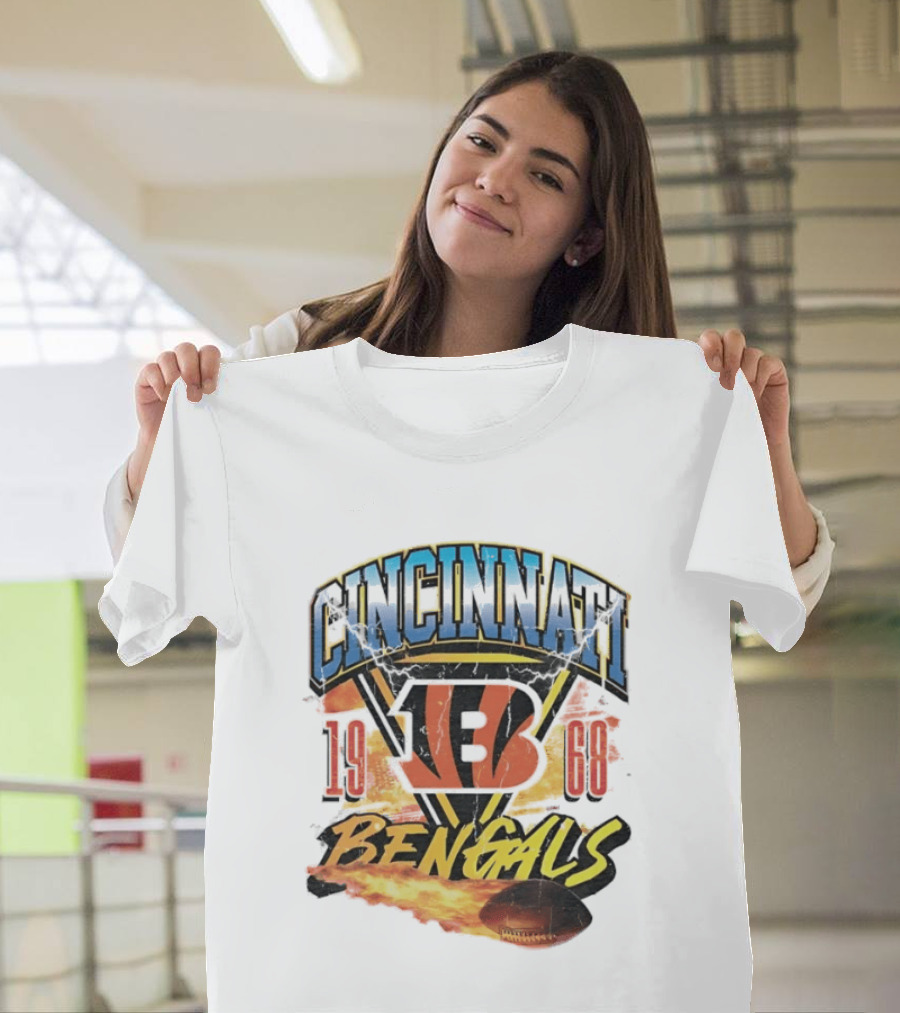 Cincinnati Bengals 1968 Flaming Football Vintage NFL T-Shirt