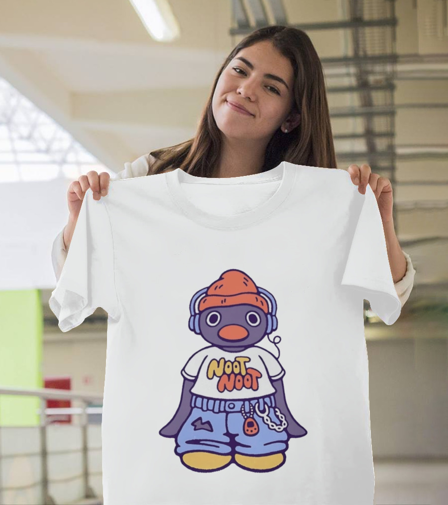 Noot Noot Pingu Penguin With Headphones And Beanie T-Shirt