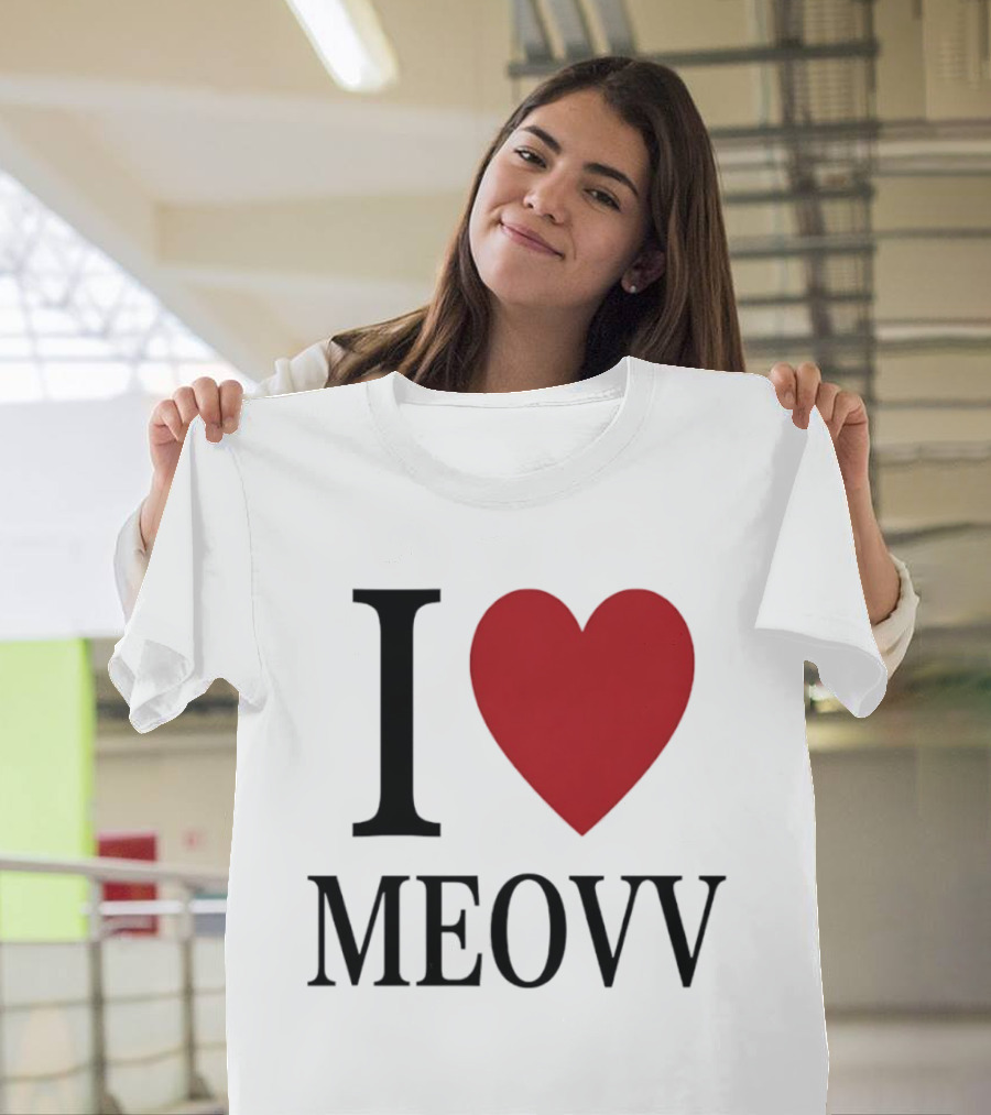 I Heart Meovv T-Shirt