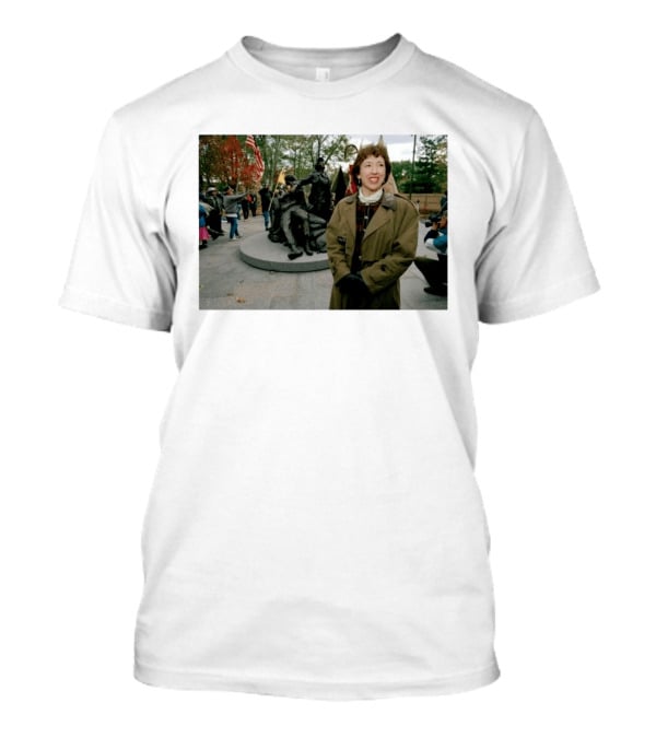Diane Carlson Evans Vietnam Women's Memorial Campaign Leader Dies At 79 T-Shirt
