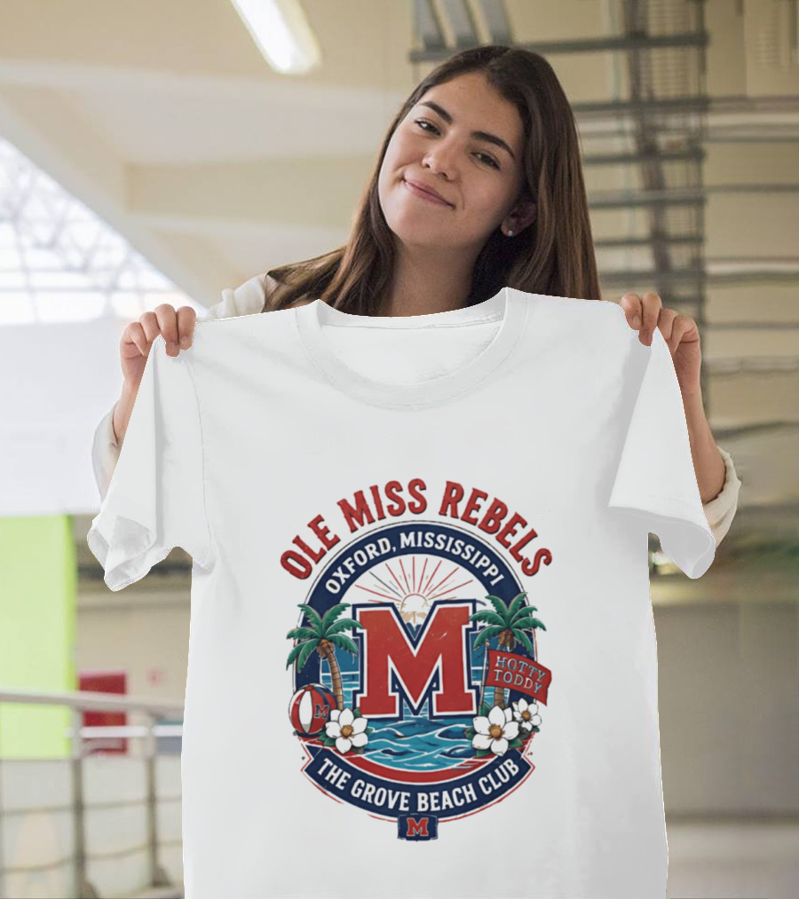 Ole Miss Rebels Oxford Mississippi The Grove Beach Club Hotty Toddy M T-Shirt