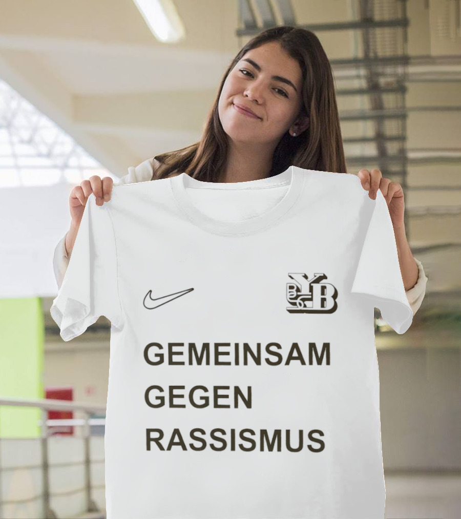 BSC Young Boys Gemeinsam Gegen Rassismus Team Nike Swoosh T-Shirt