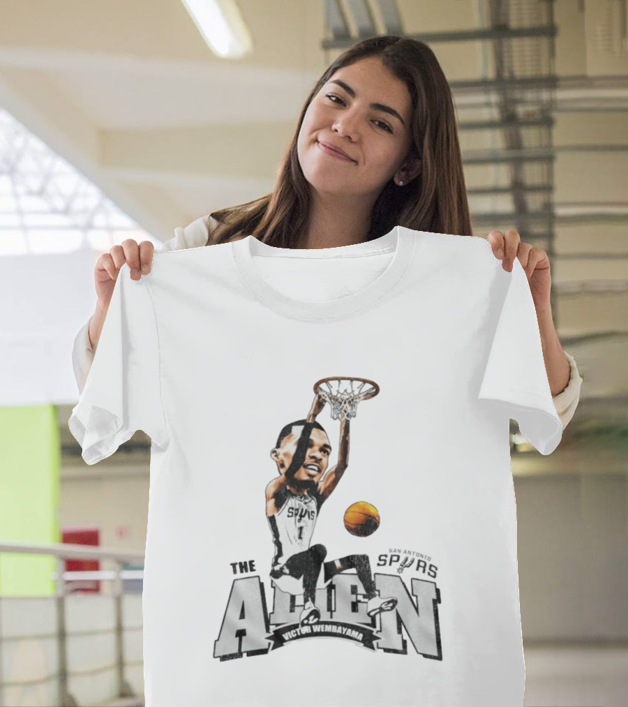 San Antonio Spurs The Alien Victor Wembanyama Basketball Dunk T-Shirt
