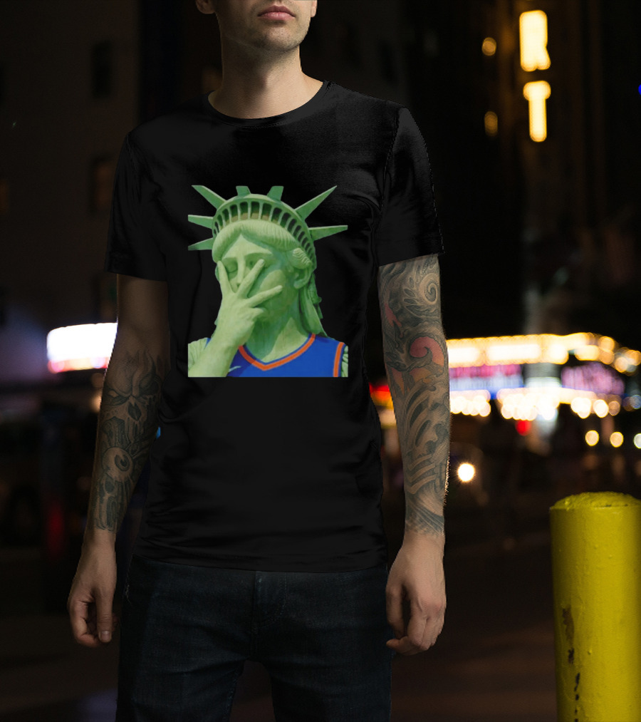 Liberty And Brunson For All Jalen Brunson 3 Points Pose Statue Of Liberty Knicks Jersey T-Shirt