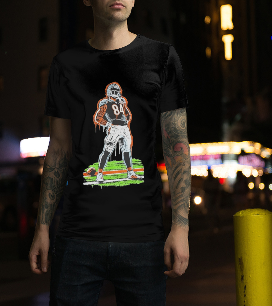 Chicago Bears Number 84 NFL Player Artwork Football Team Fan T-Shirt