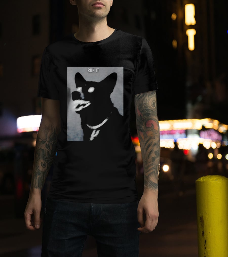 Run It Black Dog Diamond Grill Spurs Pendant T-Shirt