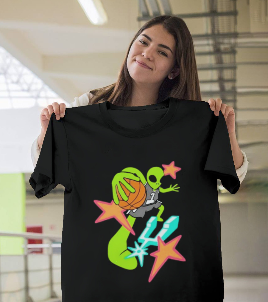 Victor Wembanyama Spurs Alien Basketball Dunk With Stars And Number 1 Jersey T-Shirt