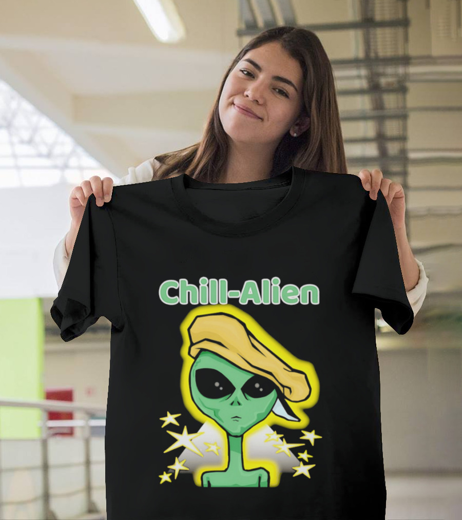 Chill Alien Beret Hat Stars Glow T-Shirt