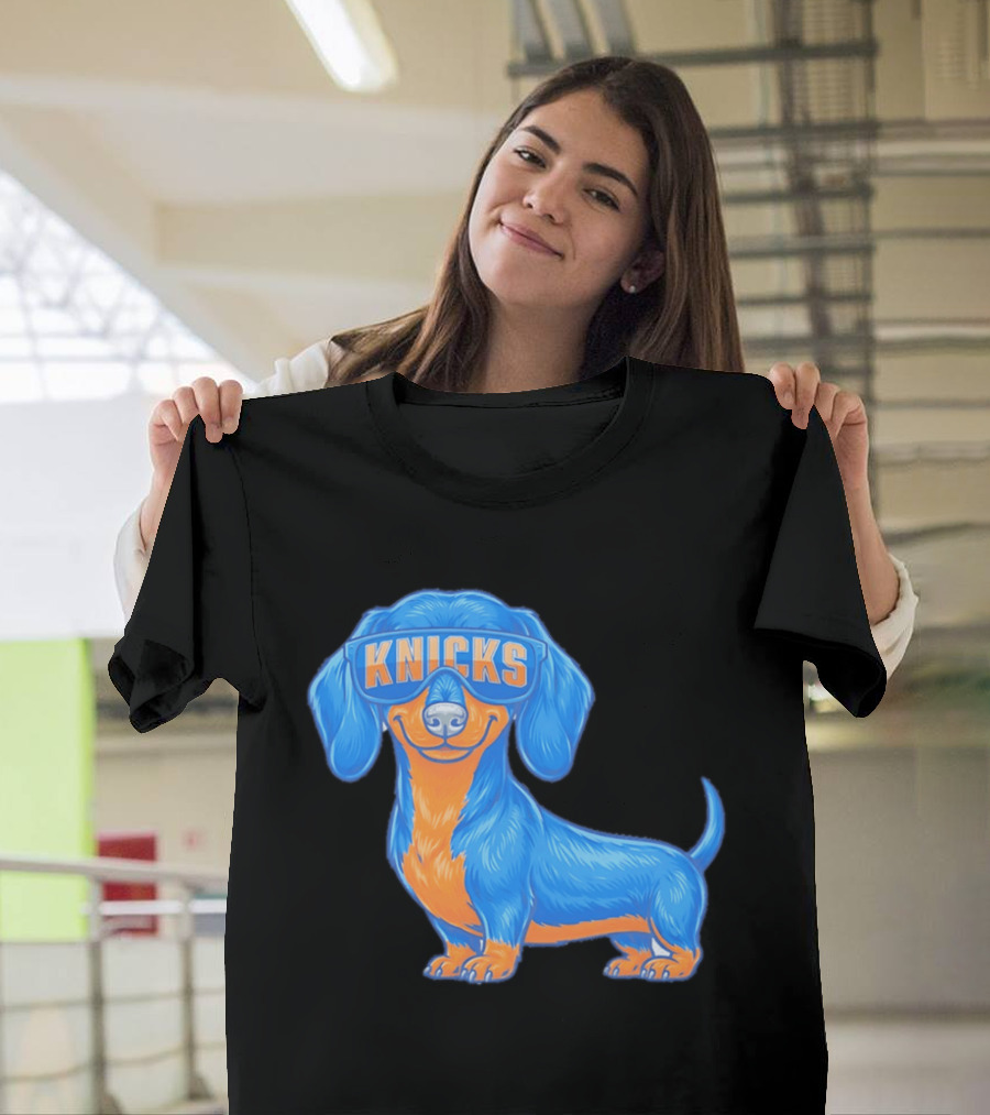 Knicks Dachshund Dog Cartoon Glasses T-Shirt
