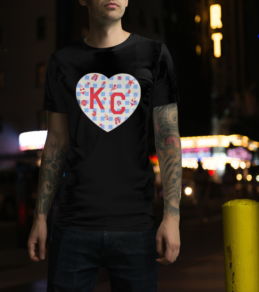 KC Heart Summertime Oatmeal Checkered Seashells And Starfish T-Shirt