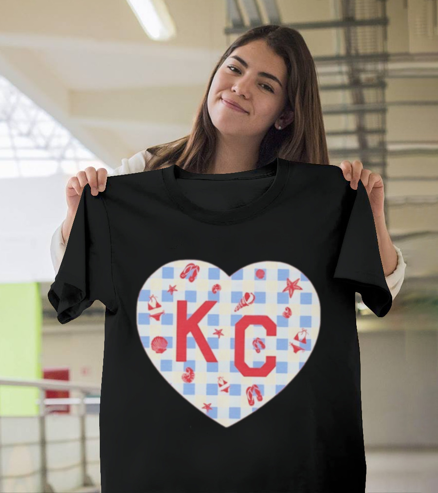 KC Heart Summertime Oatmeal Checkered Seashells And Starfish T-Shirt