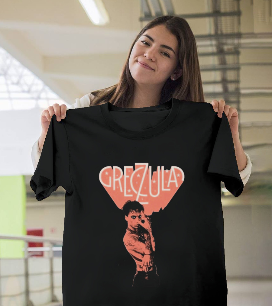 Greczula Tour Tattooed Performer With Edgy T-Shirt